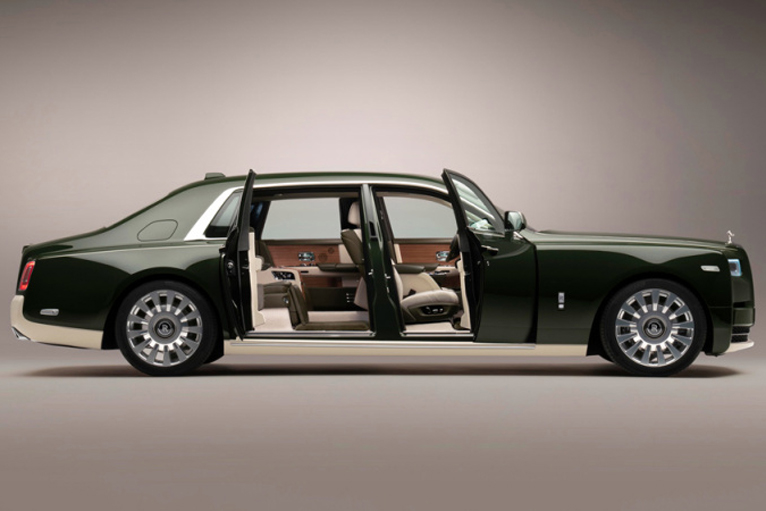 The Hermès X RollsRoyce Collab Has Produced A OneOfAKind Phantom  GQ  Middle East