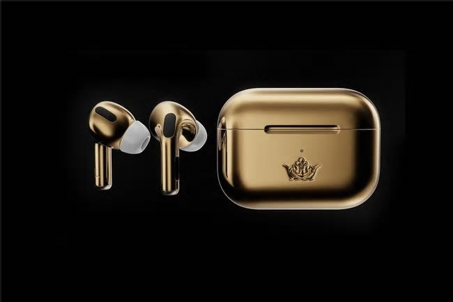 These $68k AirPods Pro Are Covered In 18k Gold - GQ Middle East