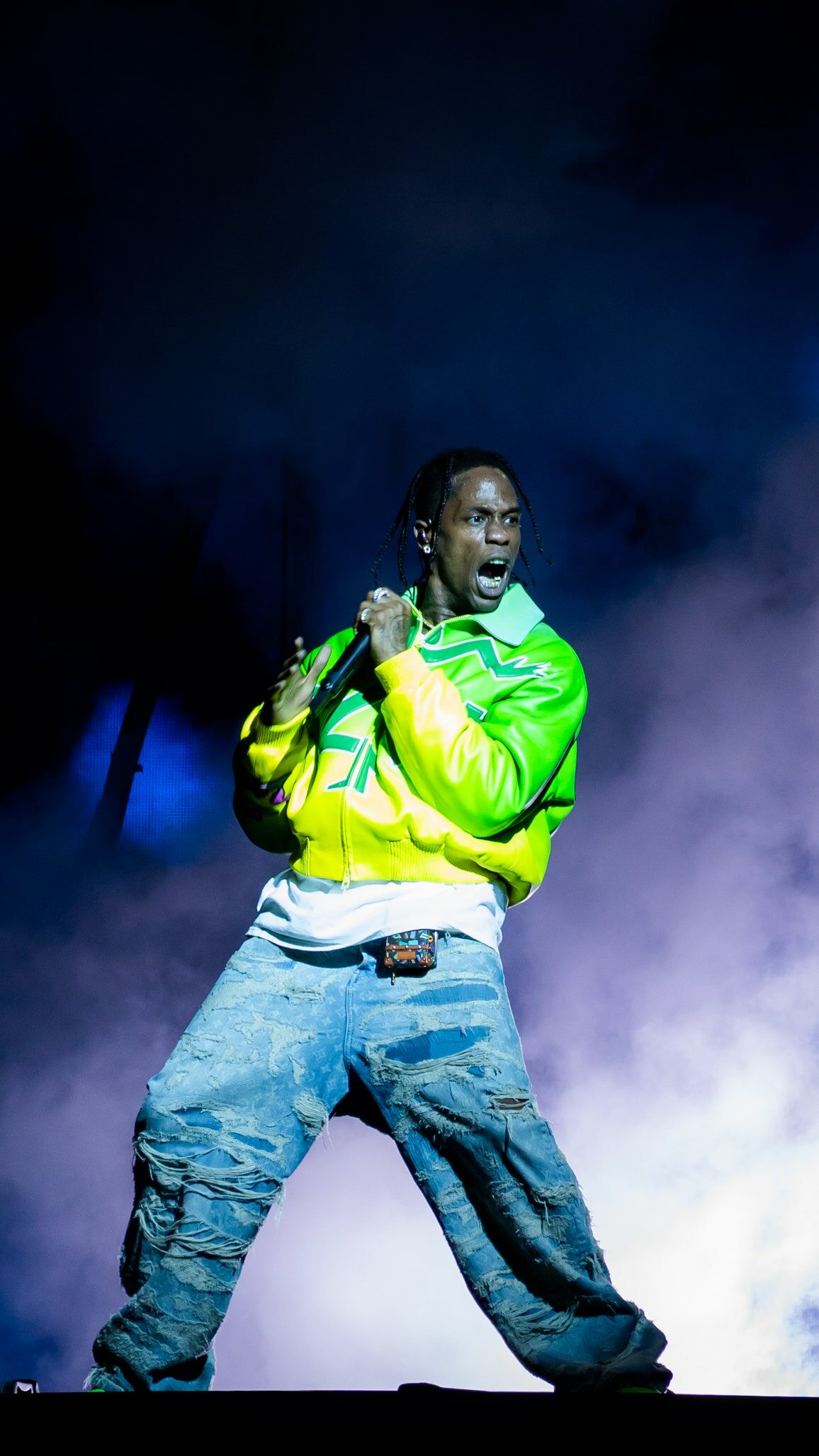 Travis Scott Ends The Skinny Jeans Trend In Favour Of Baggies - GQ