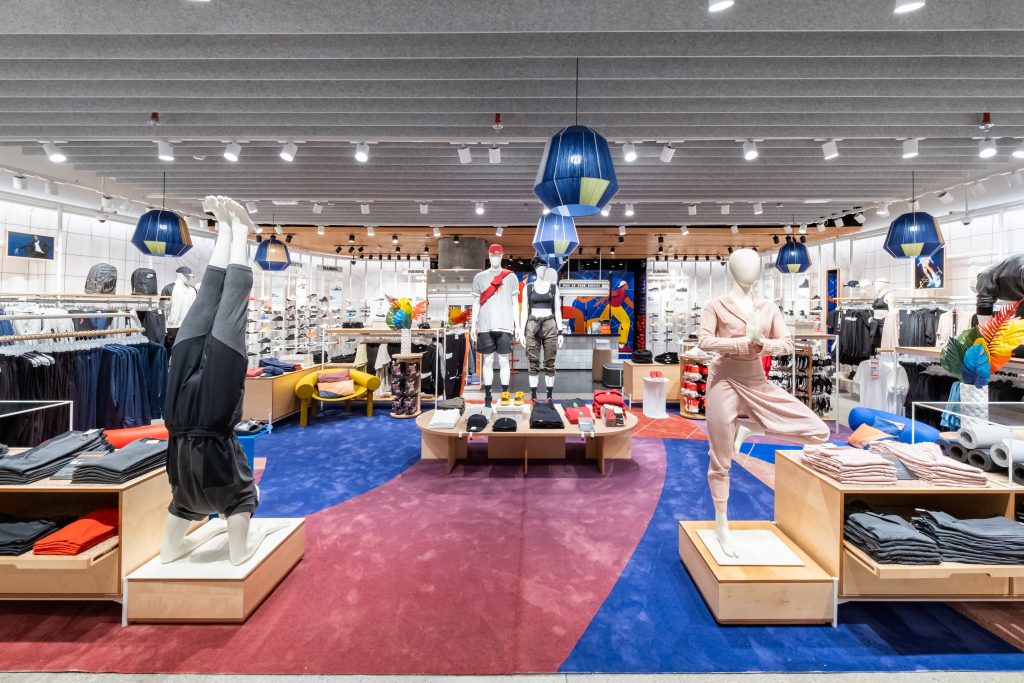 champú petróleo Contratación Nike Opens its First Concept Store In Dubai At Marina Mall - GQ Middle East