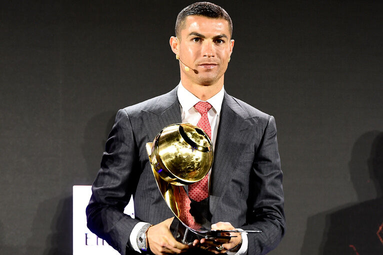 Cristiano Ronaldo Wins Player Of The Century At The Dubai Globe Soccer